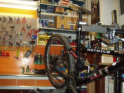 AST-Bikes Werkstatt, Rotwild-Bike